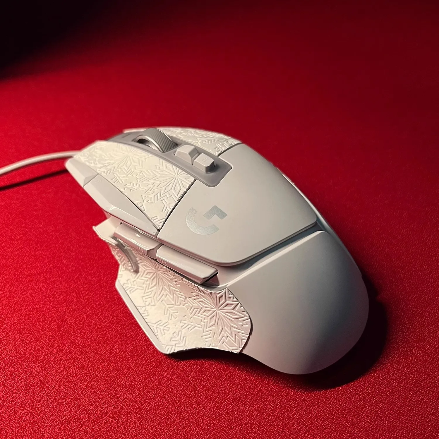 1 مجموعة من ملصقات منع الانزلا - مراجعة Logitech Mouse G502 وسعره