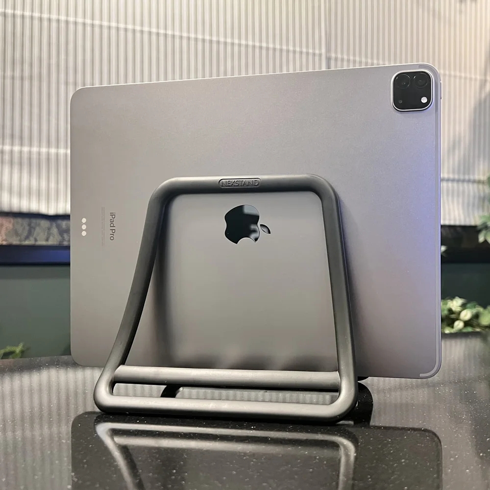حامل عمودي للكمبيوتر المحمول م - مراجعة Laptop Accessories Distributor وسعره